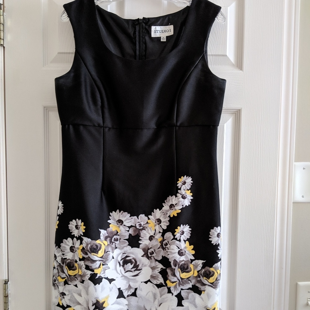 Beautiful dress love this one!